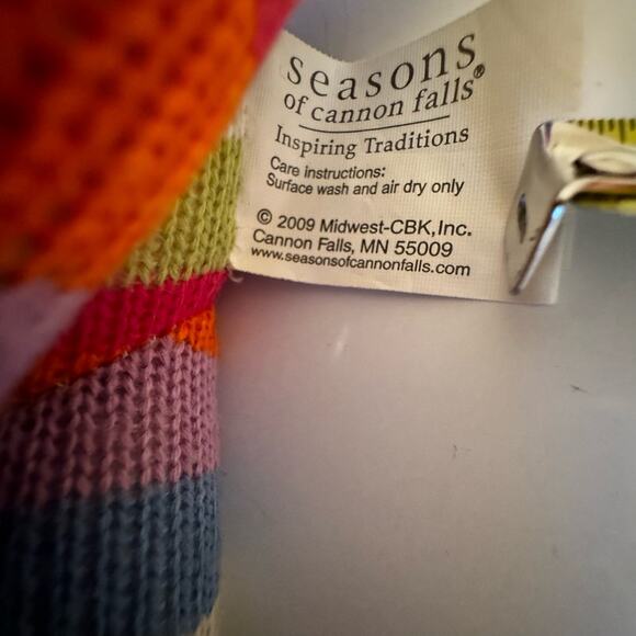 Seasons of Cannon Falls Vintage Sock Monkey Magnetic Hands Feet 2009 Rainbow - Picture 9 of 16